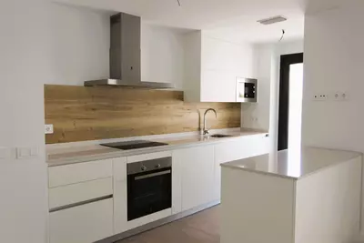 Middle Floor Apartment in Estepona
