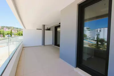 Middle Floor Apartment in Estepona