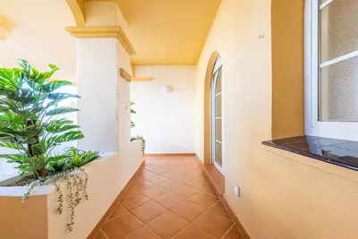 Duplex in Nueva Andalucía