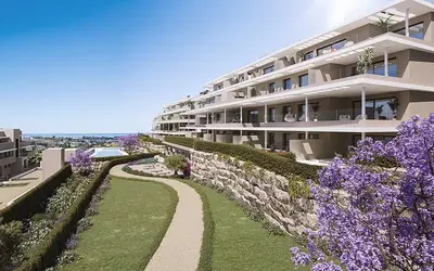 Middle Floor Apartment in Estepona