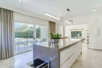 Detached Villa in Guadalmina Baja