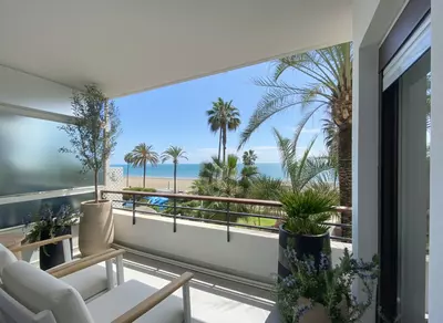 Middle Floor Apartment in Estepona