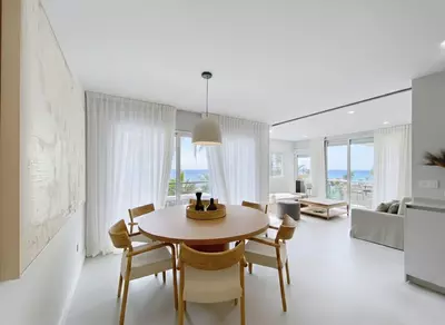 Middle Floor Apartment in Estepona