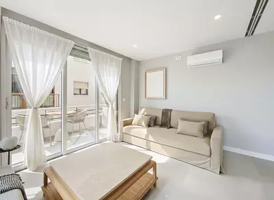 Middle Floor Apartment in Estepona