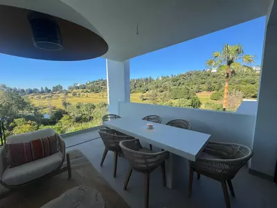 Middle Floor Apartment in Benahavís