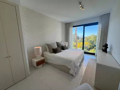 Middle Floor Apartment in Benahavís