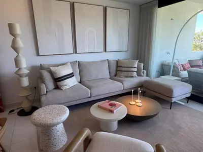 Middle Floor Apartment in Benahavís