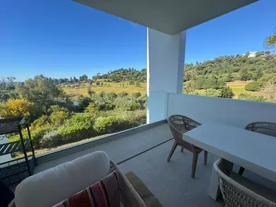 Middle Floor Apartment in Benahavís