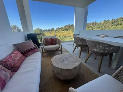 Middle Floor Apartment in Benahavís