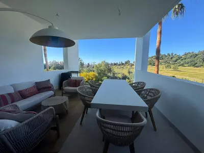 Middle Floor Apartment in Benahavís