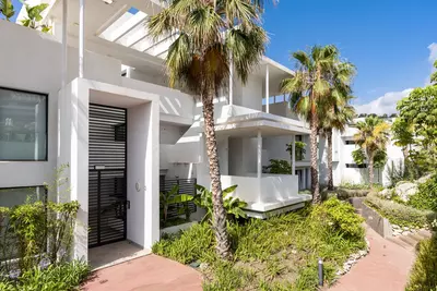 Middle Floor Apartment in Benahavís