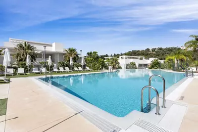 Middle Floor Apartment in Benahavís
