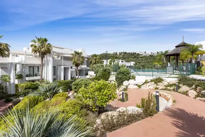 Middle Floor Apartment in Benahavís