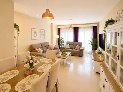 Middle Floor Apartment in Estepona