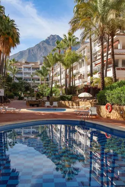 Middle Floor Apartment in Marbella