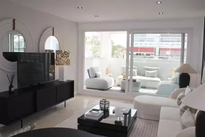 Middle Floor Apartment in Marbella