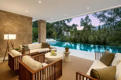 Detached Villa in Nueva Andalucía