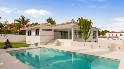 Detached Villa in Guadalmina Alta