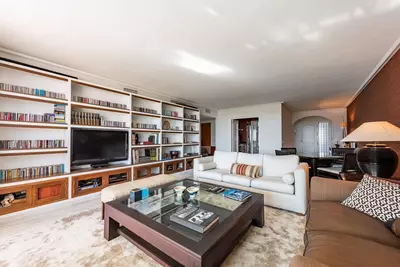 Middle Floor Apartment in Bel Air