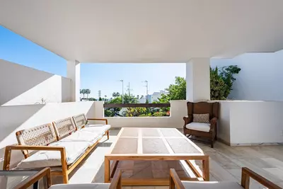 Middle Floor Apartment in Bel Air