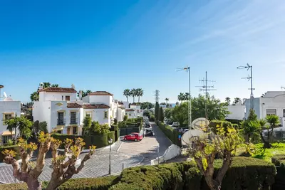Middle Floor Apartment in Bel Air