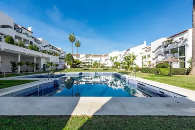 Middle Floor Apartment in Bel Air