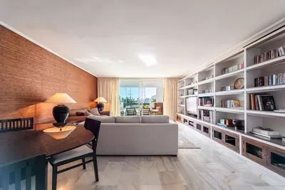 Middle Floor Apartment in Bel Air