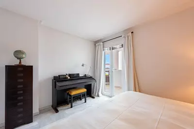 Middle Floor Apartment in Bel Air