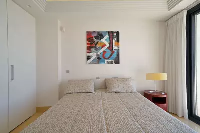 Middle Floor Apartment in Nueva Andalucía