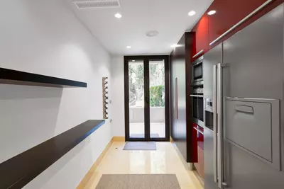 Middle Floor Apartment in Nueva Andalucía