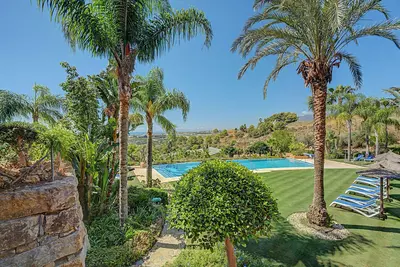 Ground Floor Apartment in Benahavís