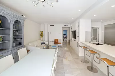 Middle Floor Apartment in Marbella