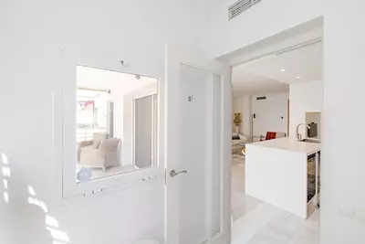 Middle Floor Apartment in Marbella