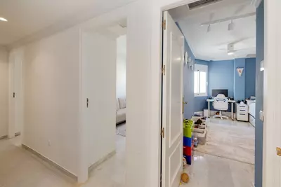 Middle Floor Apartment in Marbella