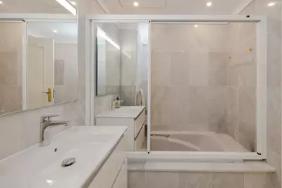 Middle Floor Apartment in Marbella