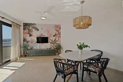 Middle Floor Apartment in Estepona