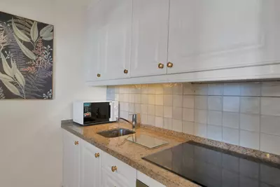 Middle Floor Apartment in Estepona