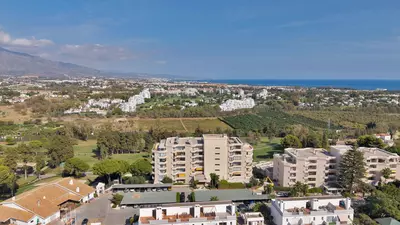 Middle Floor Apartment in Estepona