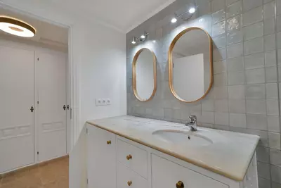Middle Floor Apartment in Estepona