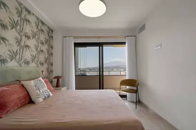 Middle Floor Apartment in Estepona
