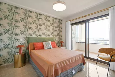 Middle Floor Apartment in Estepona