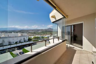 Middle Floor Apartment in Estepona