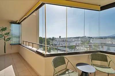 Middle Floor Apartment in Estepona