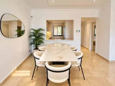 Middle Floor Apartment in Estepona