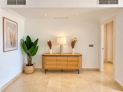 Middle Floor Apartment in Estepona
