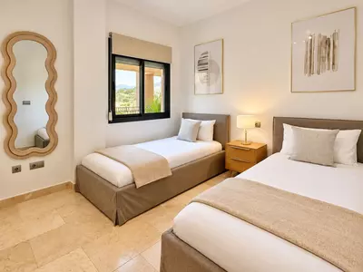 Middle Floor Apartment in Estepona