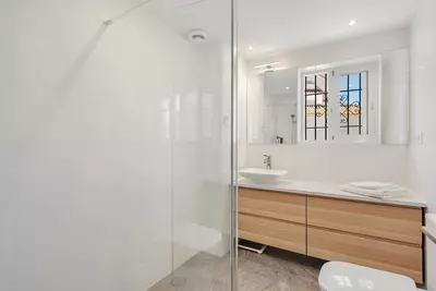 Middle Floor Apartment in Nueva Andalucía