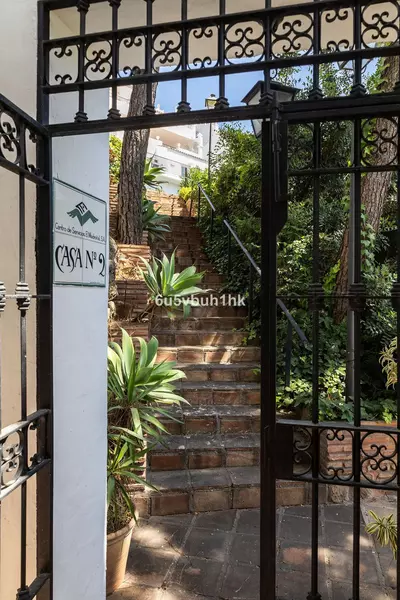 Ground Floor Apartment in Benahavís
