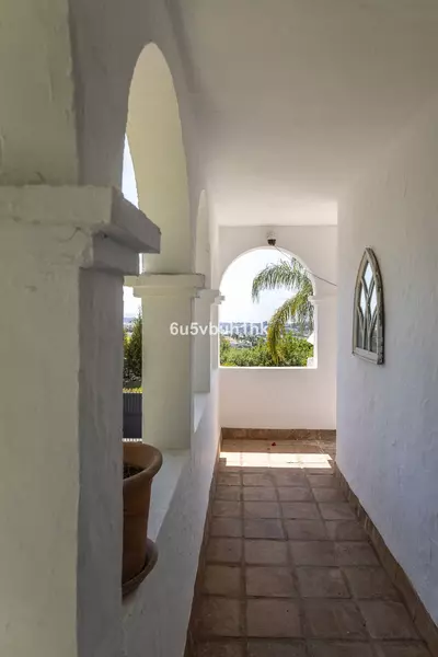 Ground Floor Apartment in Benahavís