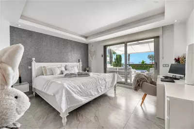 Ground Floor Apartment in Benahavís